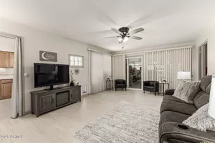 9227 W Meadow Hills Dr, Sun City, AZ 85351 - Photo 7