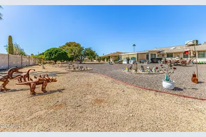 9227 W Meadow Hills Drive, Sun City, AZ 85351 - Photo 27