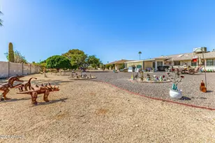 9227 W Meadow Hills Dr, Sun City, AZ 85351 - Photo 27