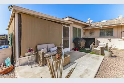 9227 W Meadow Hills Drive, Sun City, AZ 85351 - Photo 25
