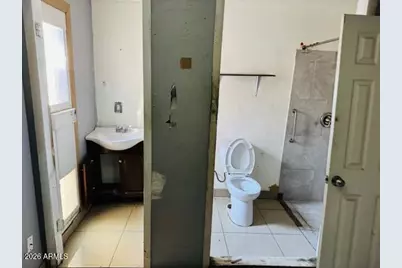 2926 W Northern Avenue, Phoenix, AZ 85051 - Photo 11