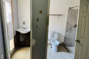 2926 W Northern Ave, Phoenix, AZ 85051 - Photo 11