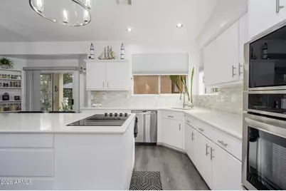 1913 W Aspen Avenue, Gilbert, AZ 85233 - Photo 11