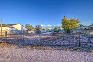 951 N Warner Dr, Apache Junction, AZ 85120 - Photo 1