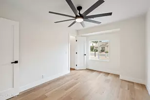 6432 E Paradise Ln, Scottsdale, AZ 85254 - Photo 19