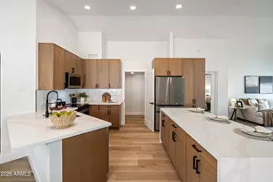 6432 E Paradise Ln, Scottsdale, AZ 85254 - Photo 7