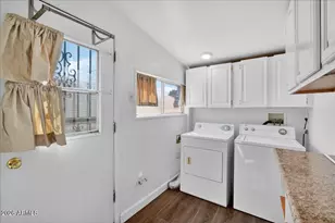 8725 E Jackrabbit Rd, Scottsdale, AZ 85250 - Photo 31