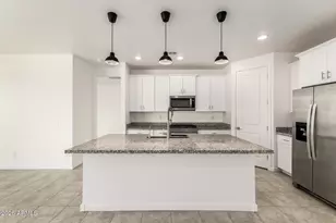 17359 W Sunnyslope Ln, Waddell, AZ 85355 - Photo 15