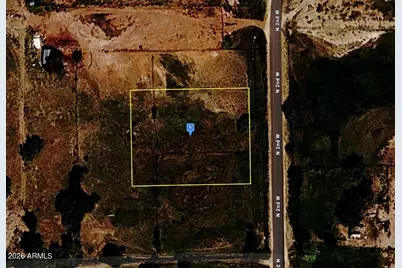 500 N 2nd -- W #-, Saint Johns, AZ 85936 - Photo 1