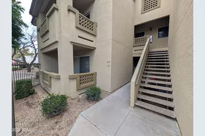 1880 E Morten Avenue #Unit 101, Phoenix, AZ 85020 - Photo 3