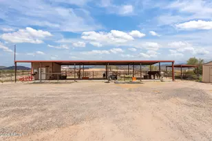 21800 W Hawkeye Rd, Congress, AZ 85332 - Photo 15