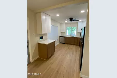 2416 W Caribbean Lane #1, Phoenix, AZ 85023 - Photo 5