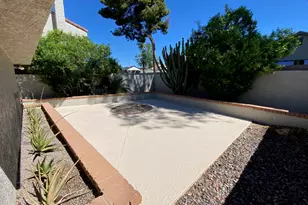 2416 W Caribbean Ln, Phoenix, AZ 85023 - Photo 27