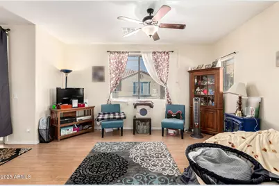 8117 W Groom Creek Road, Phoenix, AZ 85043 - Photo 19