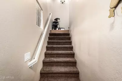 8117 W Groom Creek Road, Phoenix, AZ 85043 - Photo 9