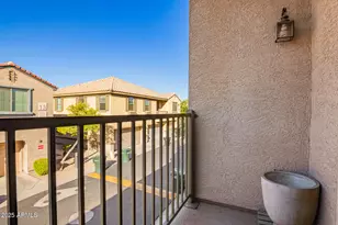 8117 W Groom Creek Rd, Phoenix, AZ 85043 - Photo 13