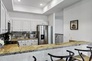 8270 N Hayden Rd, Scottsdale, AZ 85258 - Photo 15