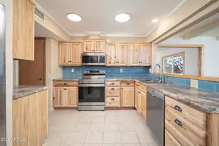 9732 W Stagecoach Ct, Sun City, AZ 85373 - Photo 17