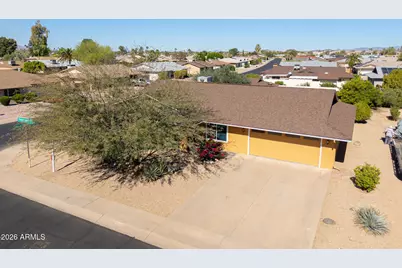 9732 W Stagecoach Court, Sun City, AZ 85373 - Photo 5