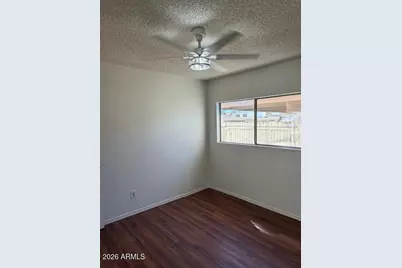 8101 N 31st Drive, Phoenix, AZ 85051 - Photo 11
