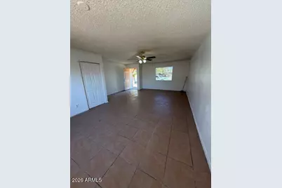 8101 N 31st Drive, Phoenix, AZ 85051 - Photo 5
