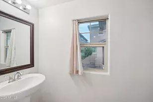 2343 N 73rd Dr, Phoenix, AZ 85035 - Photo 11