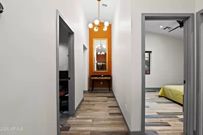 358 E Whitton Avenue, Phoenix, AZ 85012 - Photo 7