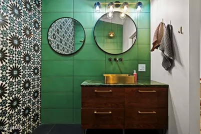 358 E Whitton Avenue, Phoenix, AZ 85012 - Photo 31