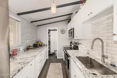 4203 N 36th Street #11, Phoenix, AZ 85018 - Photo 9