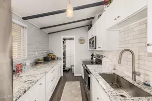 4203 N 36th St, Phoenix, AZ 85018 - Photo 9