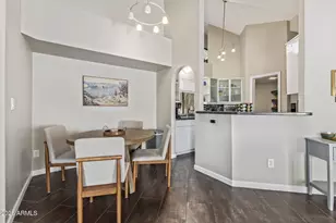 10301 N 70th St, Paradise Valley, AZ 85253 - Photo 5