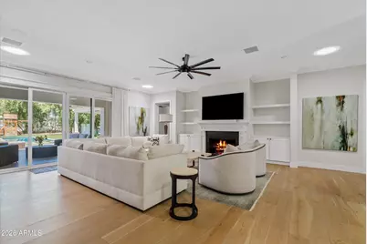 3216 E Weldon Avenue, Phoenix, AZ 85018 - Photo 7