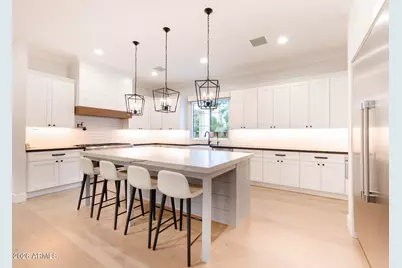 3216 E Weldon Avenue, Phoenix, AZ 85018 - Photo 13