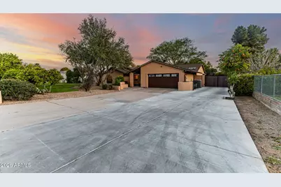 2115 W Shawnee Drive, Chandler, AZ 85224 - Photo 3