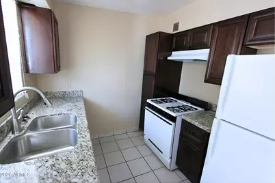 565 S Hobson Street #4, Mesa, AZ 85204 - Photo 5