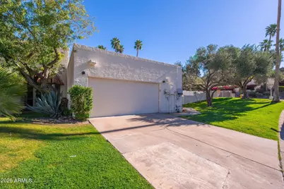 1926 E Augusta Avenue, Phoenix, AZ 85020 - Photo 1