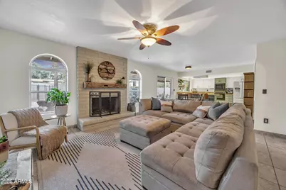 121 E Pershing Avenue, Phoenix, AZ 85022 - Photo 5