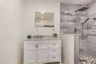 8915 N 9th Pl, Phoenix, AZ 85020 - Photo 13