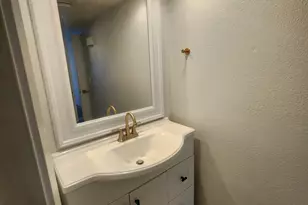 7557 N Dreamy Draw Dr, Phoenix, AZ 85020 - Photo 21