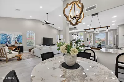 15329 W Catalina Court, Goodyear, AZ 85395 - Photo 11