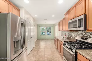 18368 W Getty Dr, Goodyear, AZ 85338 - Photo 11