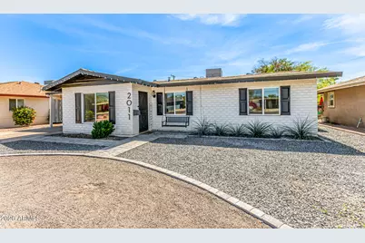 2011 W Whitton Avenue, Phoenix, AZ 85015 - Photo 1