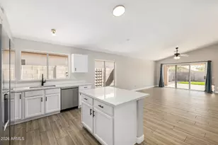 4513 E Dry Creek Rd, Phoenix, AZ 85044 - Photo 13