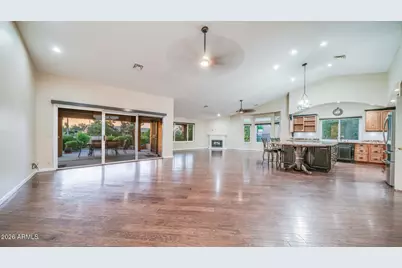 8756 W Rockwood Drive, Peoria, AZ 85382 - Photo 5