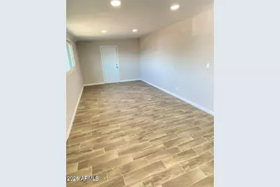 2301 E Lynne Lane, Phoenix, AZ 85042 - Photo 9