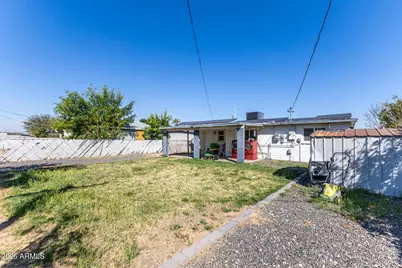 2301 E Lynne Lane, Phoenix, AZ 85042 - Photo 15