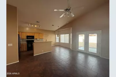 8136 W Laurel Lane, Peoria, AZ 85345 - Photo 11