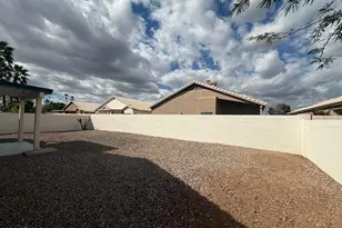 8136 W Laurel Ln, Peoria, AZ 85345 - Photo 17