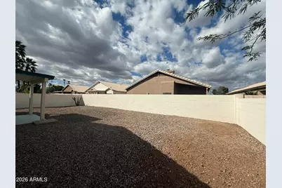 8136 W Laurel Lane, Peoria, AZ 85345 - Photo 17