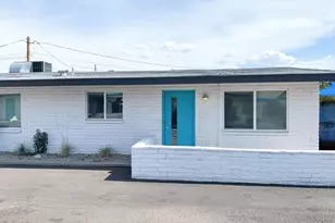 3141 N 37th St, Phoenix, AZ 85018 - Photo 1